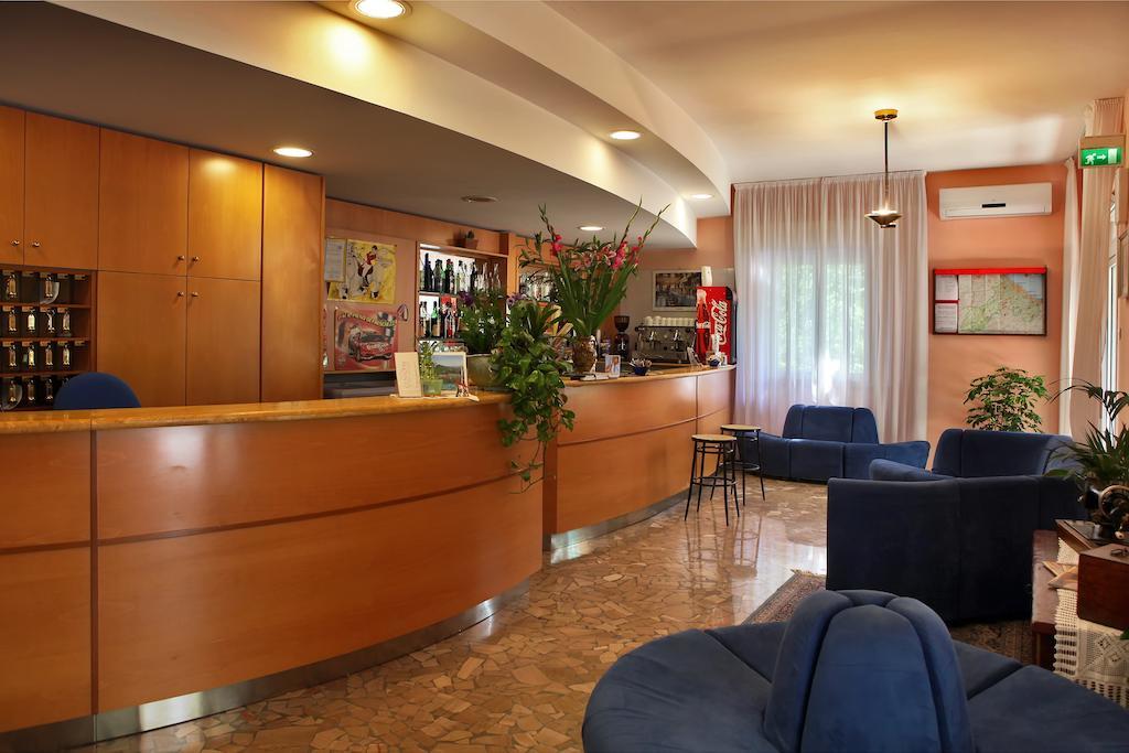 Albergo Centopini Gemmano ภายนอก รูปภาพ